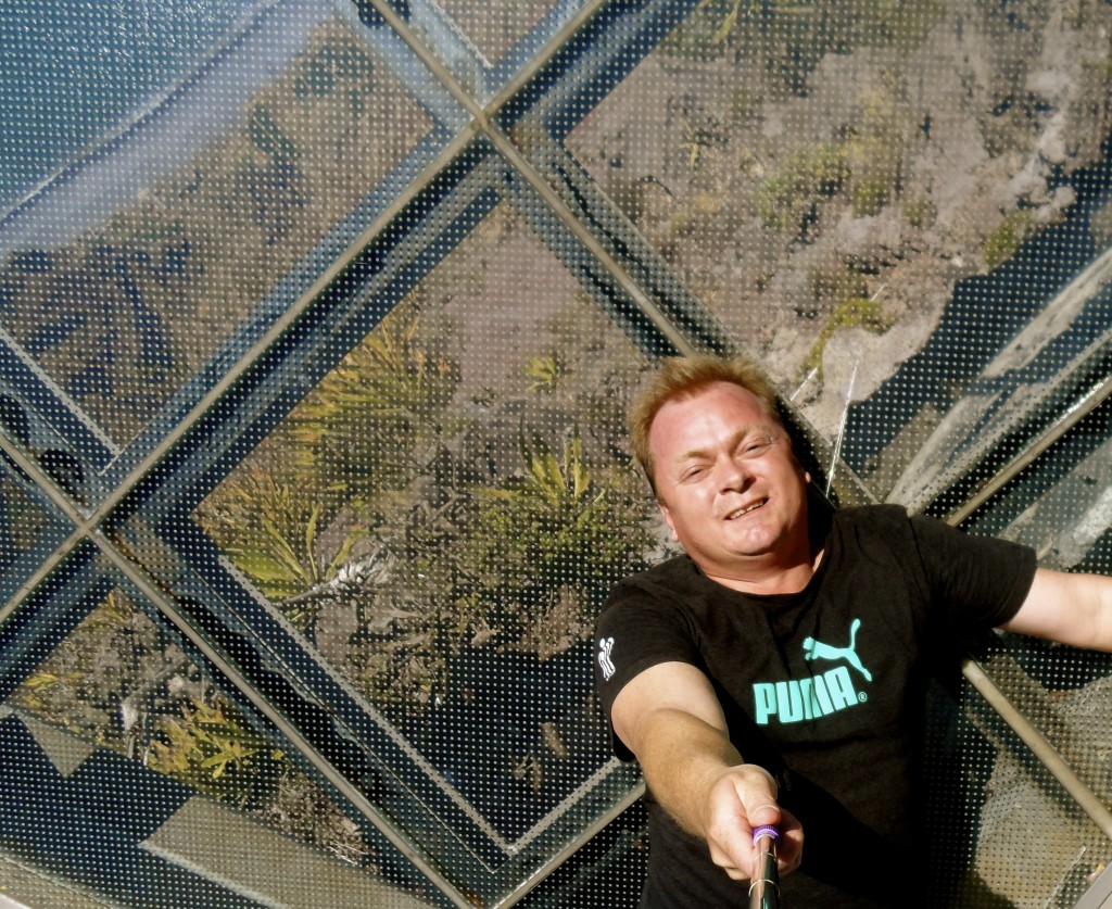 Skywalk selfie at Cabo Girao.