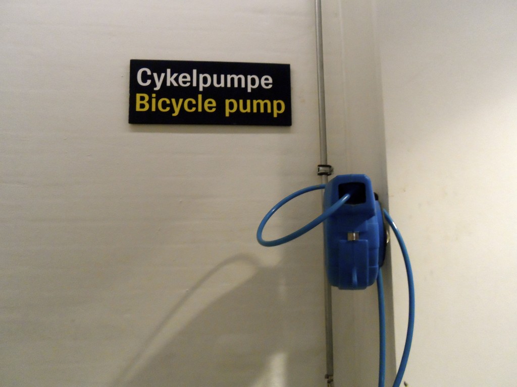 Copenhagen Airport has bicycle pumps at the arrival hall.