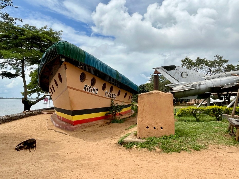 Beach bar Uganda